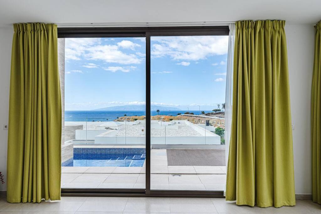 Villa Riviera De 4 Dormitorios Con Piscina. Costa Adeje  Exterior photo